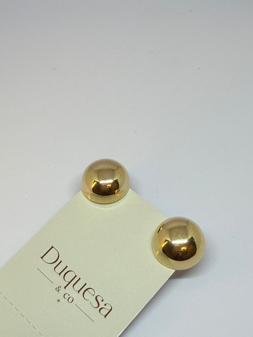 Brinco Esfera Aura Dourada